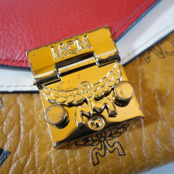 MCM Patricia Three Fold Brown & Red Visetos Leather Push Lock Wallet, Sz Medium - Picture 4 of 16